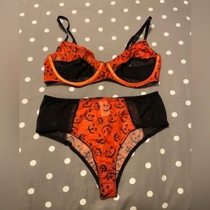 SHEIN BRA AND PANTY SET 🎃